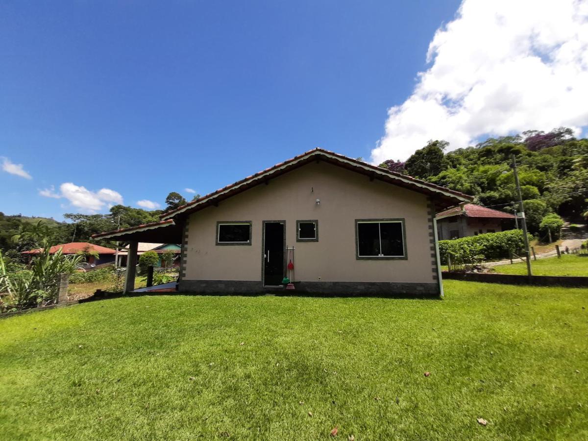 Casa Rosa Lumiar, Cachoeira Particular E Fazendinha Esterno foto