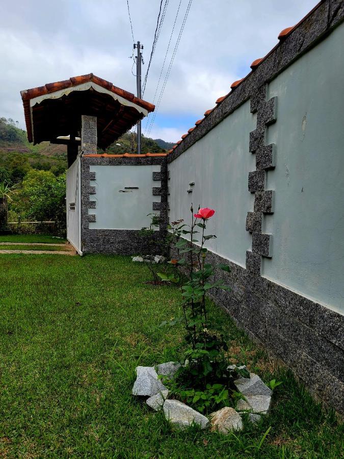 Casa Rosa Lumiar, Cachoeira Particular E Fazendinha Esterno foto